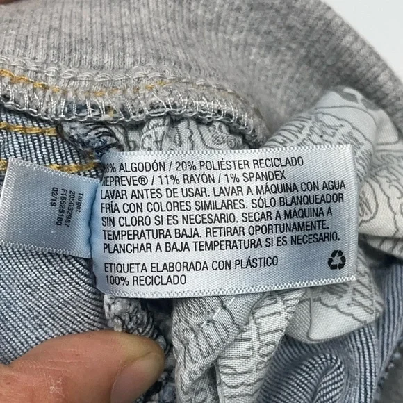 Cat & Jack Blue and Circo Tan Jeans elastic waistband Size: 5T - Picture 9 of 11